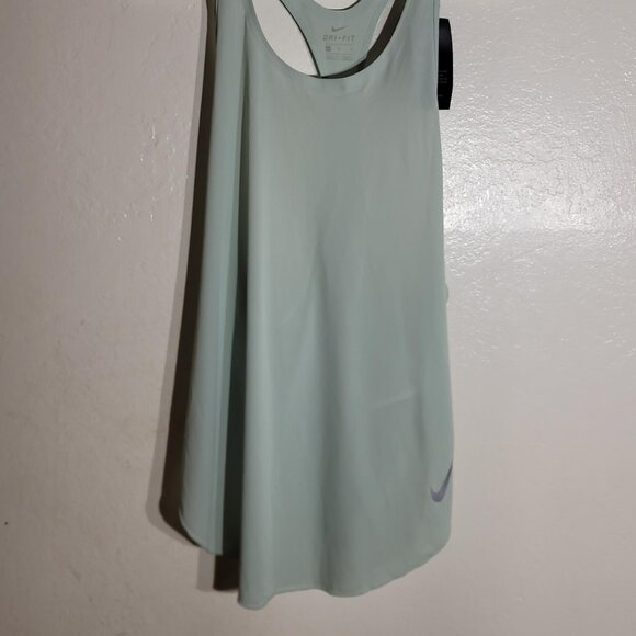 NWT MSRP $40 Nike Dri-Fit Women's Running Tank Top Sage Mint Green Size M Light - Picture 3 of 8